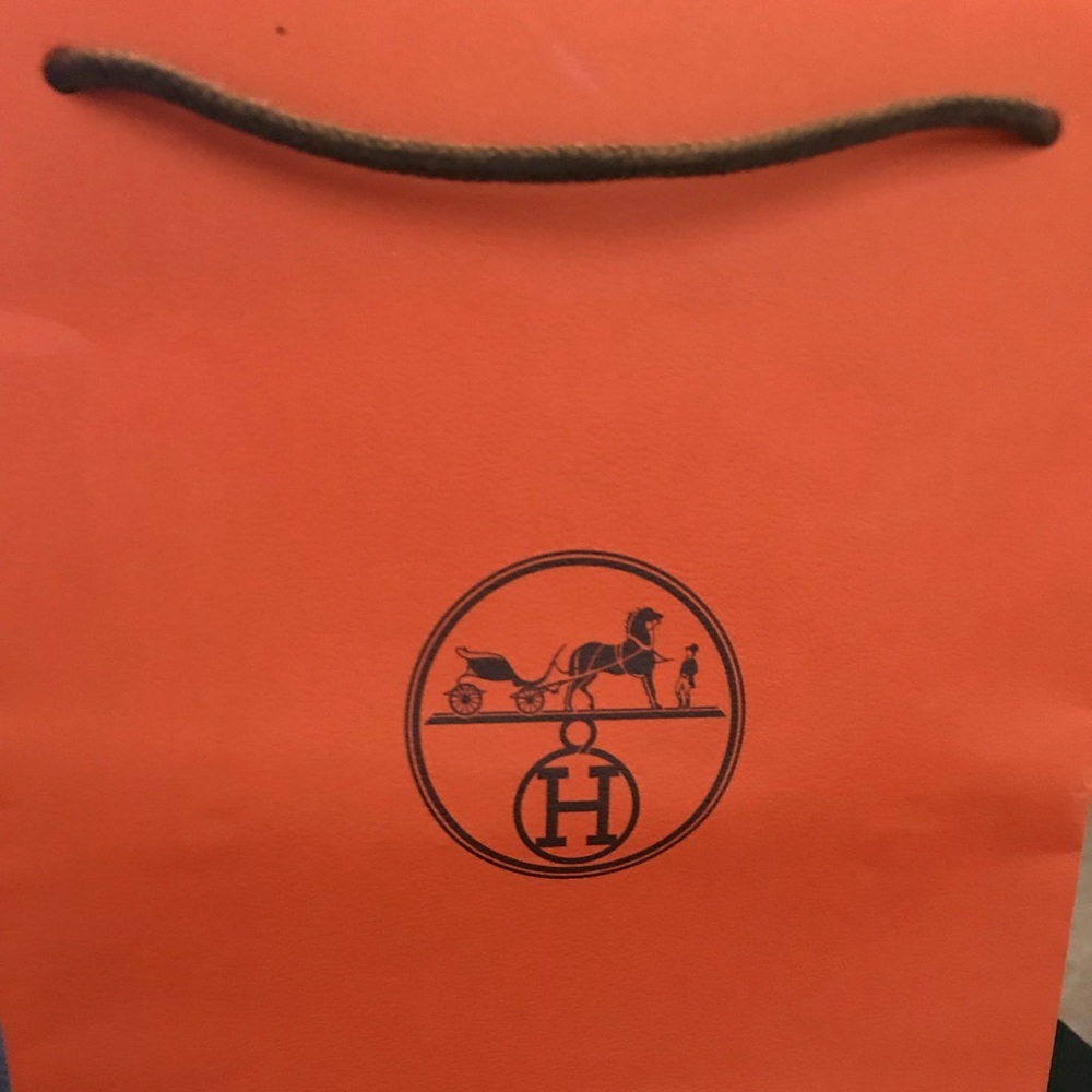 Hermès Gift bag with sample included